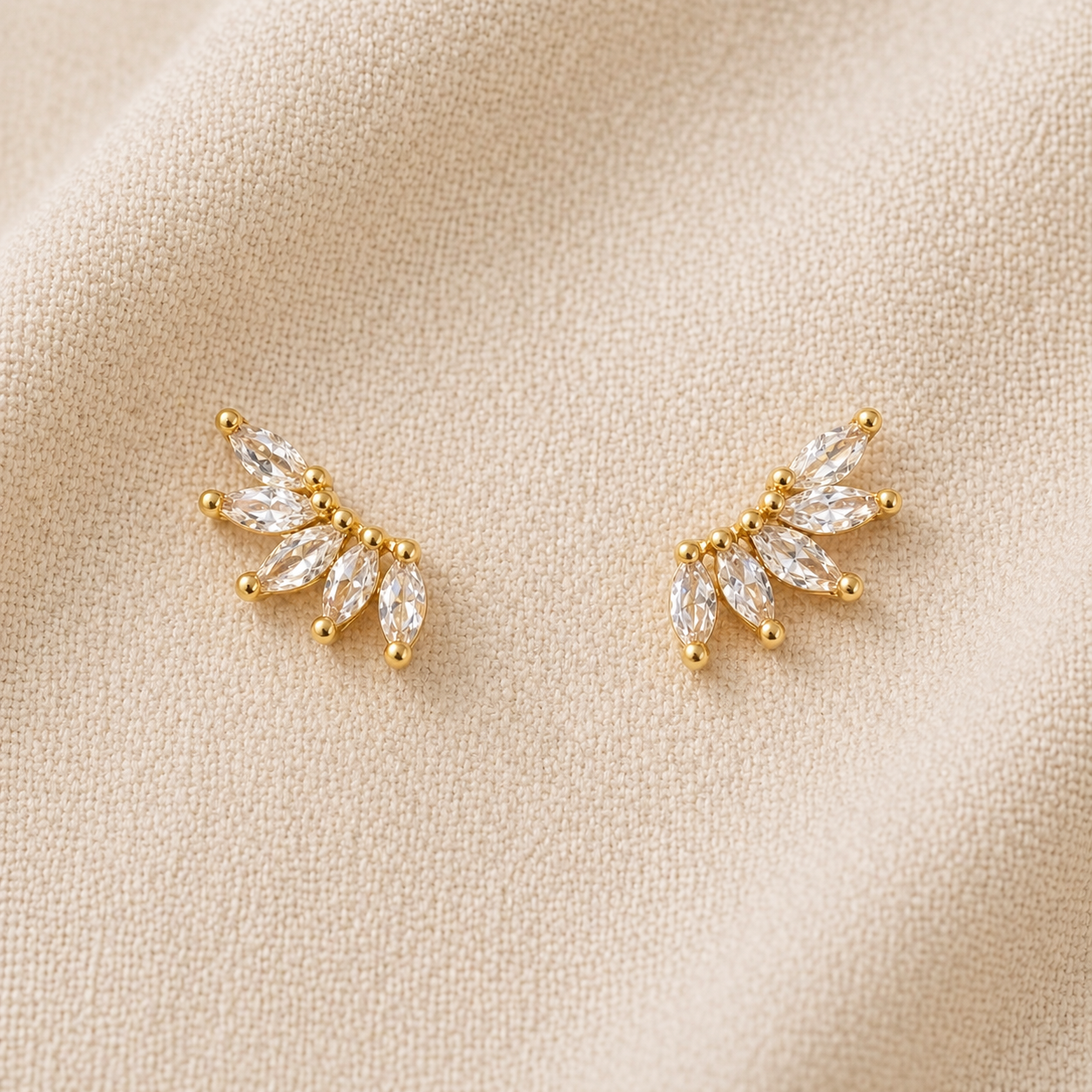 ARETES MINI MARQUISE LEAF