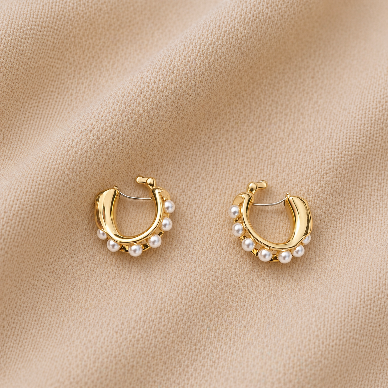 ARGOLLAS MINI PEARL HOOP