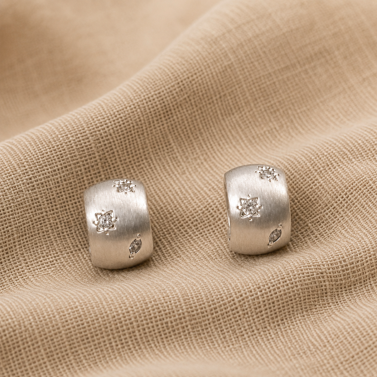 ARETES CHUNKY STAR SILVER